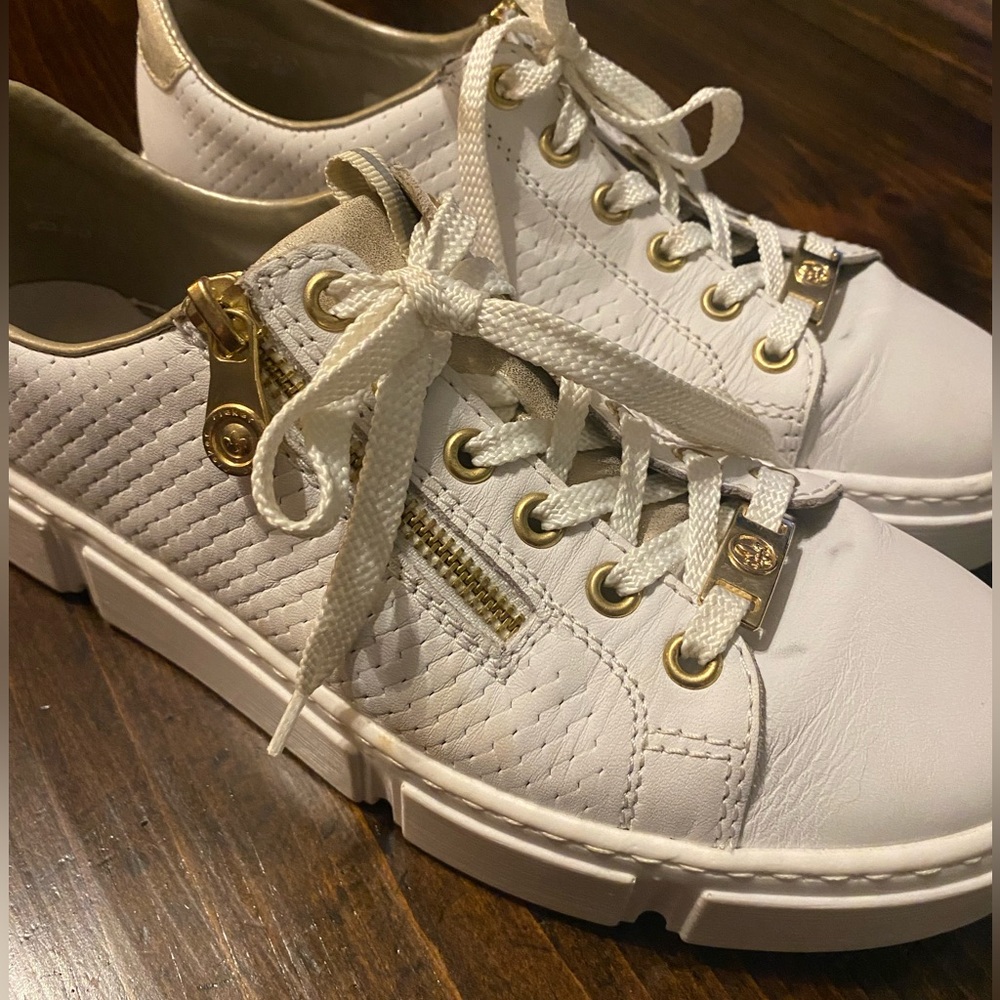Rieker’s platform sneaker